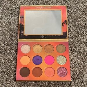 PUR Eyeshadow Palette with Vibrant Colors